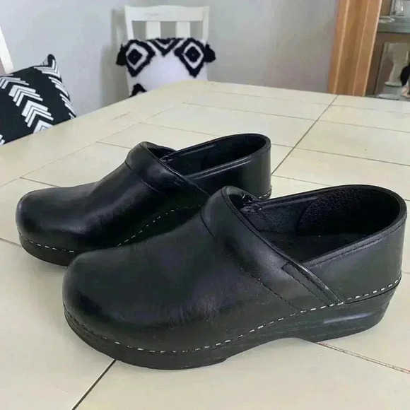 Dansko Professional Women's Clogs 38 US 7.5-8 Black Cabrio Leather Nursing Shoe - Picture 12 of 13